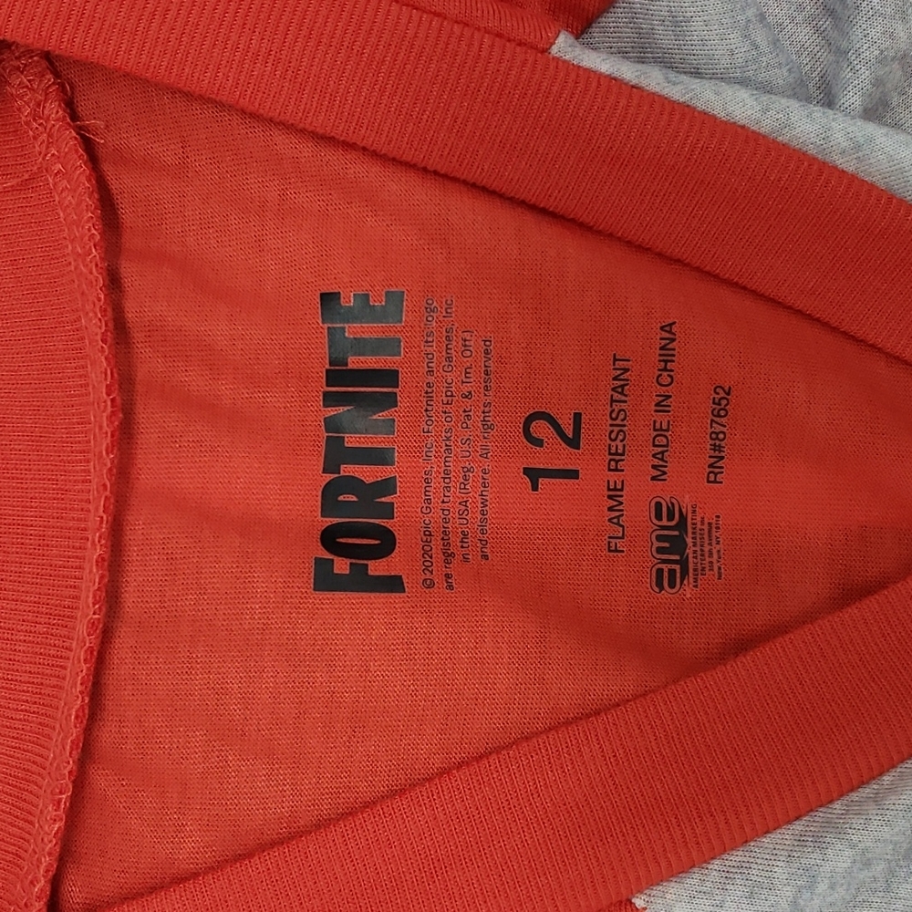 Fortnite pajamas size 12 short set Boys Video Game Kids - Picture 4 of 4